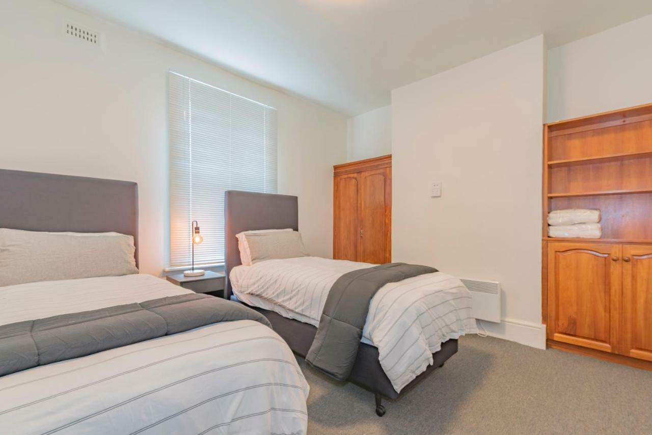 4 Bedroom House - Hobart Cbd - Free Parking - Free Wifi المظهر الخارجي الصورة