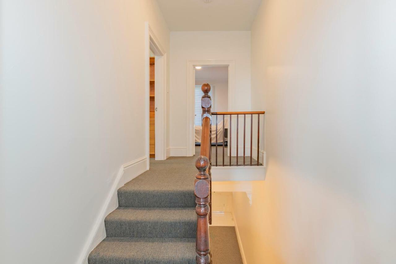4 Bedroom House - Hobart Cbd - Free Parking - Free Wifi المظهر الخارجي الصورة